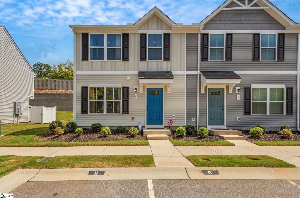 8 Tidworth Drive, Greer, SC 29651