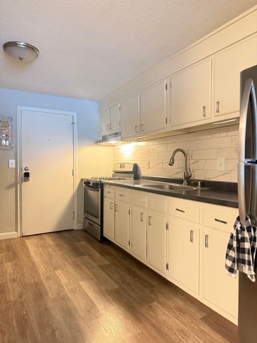625 West Lowell Ave 14, Haverhill, MA 01832