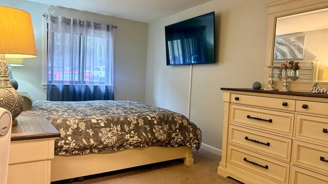 625 West Lowell Ave 14, Haverhill, MA 01832