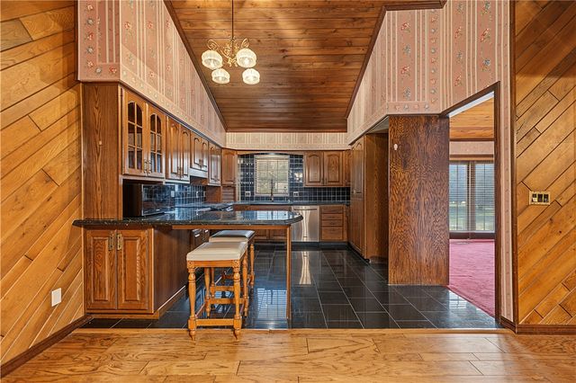 1415 Clear Creek Drive, Springdale, AR 72764