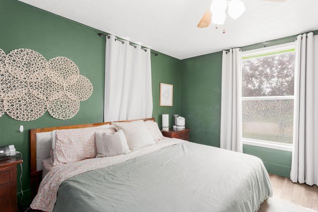940 S 34Th Street, South Bend, IN 46615