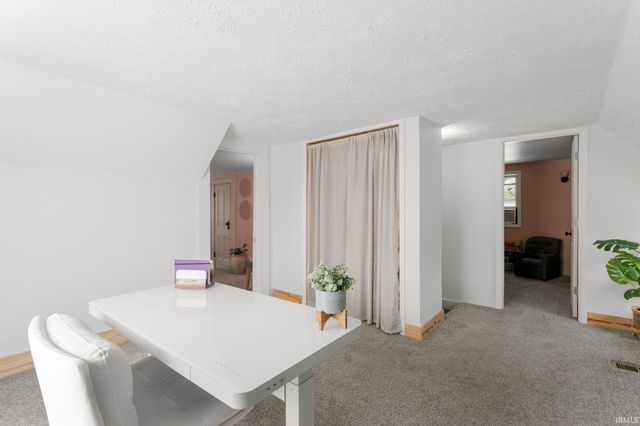 940 S 34Th Street, South Bend, IN 46615