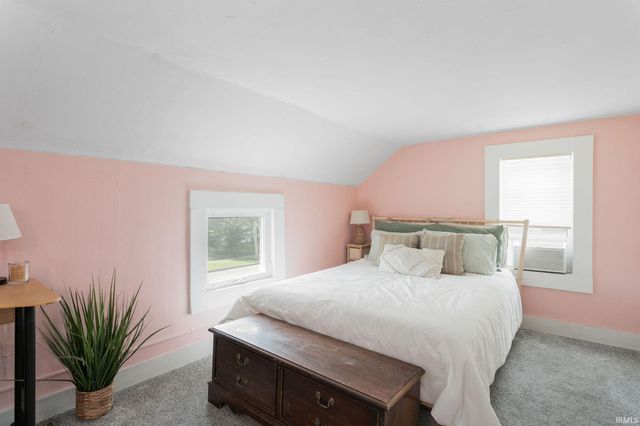 940 S 34Th Street, South Bend, IN 46615