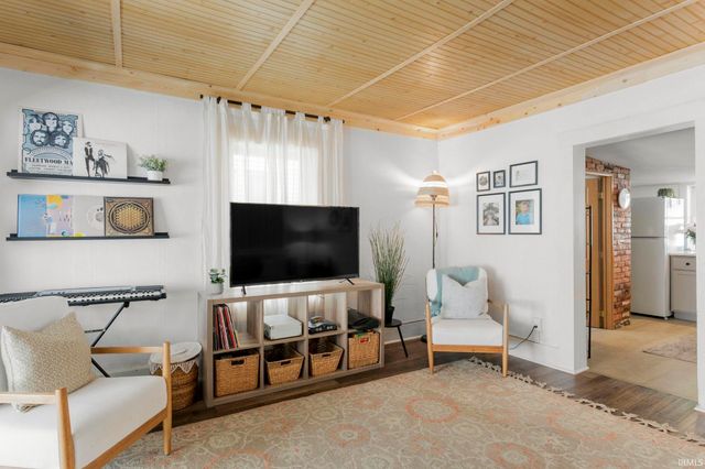 940 S 34Th Street, South Bend, IN 46615