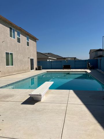 3048 Stones Ln, Stockton, CA 95212