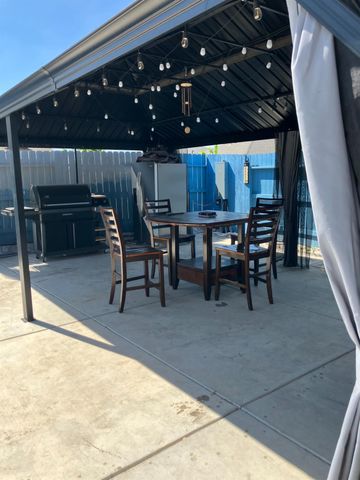 3048 Stones Ln, Stockton, CA 95212