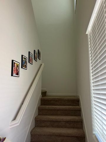 3048 Stones Ln, Stockton, CA 95212