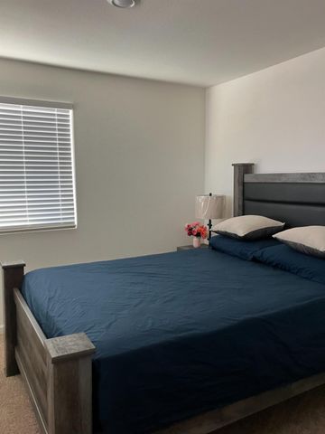 3048 Stones Ln, Stockton, CA 95212