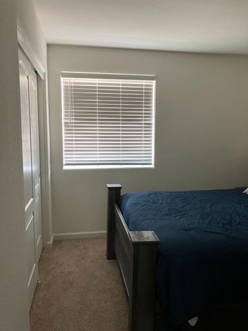 3048 Stones Ln, Stockton, CA 95212