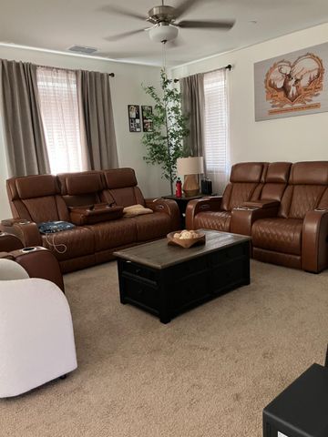 3048 Stones Ln, Stockton, CA 95212