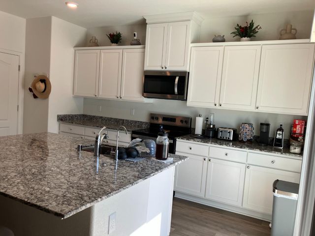 3048 Stones Ln, Stockton, CA 95212