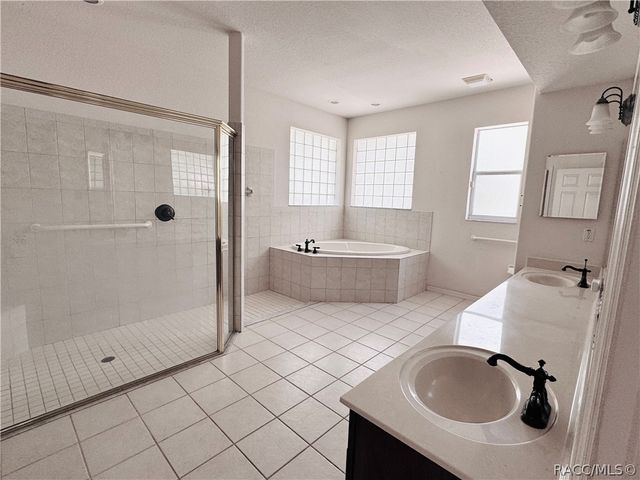 5885 W Bonanza Drive, Beverly Hills, FL 34465