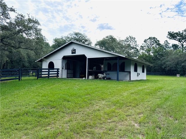 5885 W Bonanza Drive, Beverly Hills, FL 34465
