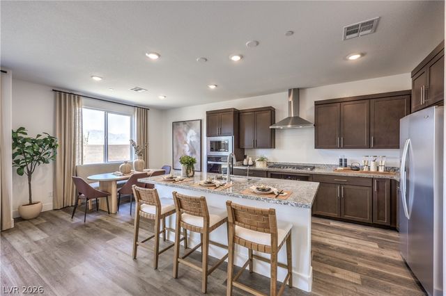 844 Kassie Lake Way, North Las Vegas, NV 89084