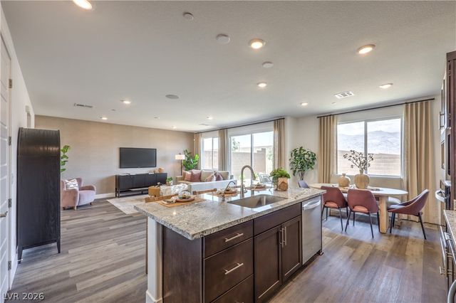 844 Kassie Lake Way, North Las Vegas, NV 89084
