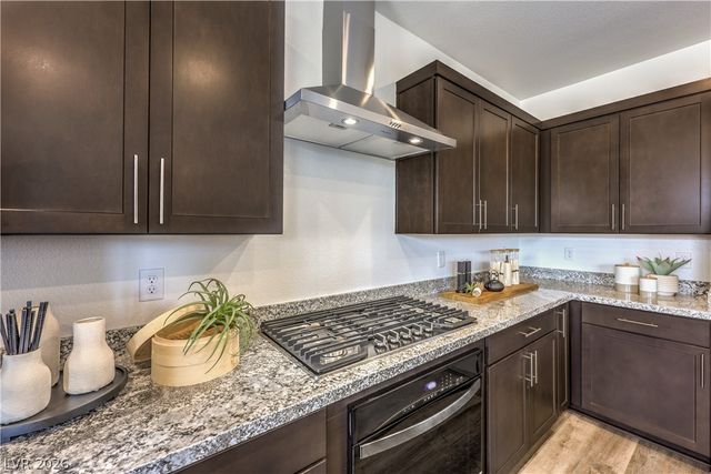 844 Kassie Lake Way, North Las Vegas, NV 89084