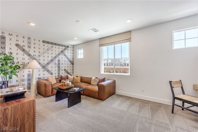 844 Kassie Lake Way, North Las Vegas, NV 89084