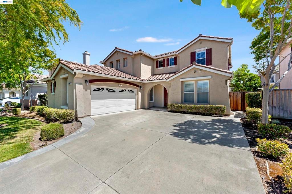 Image 2 of property listing at 37160 Aleppo Dr, Newark, CA 94560