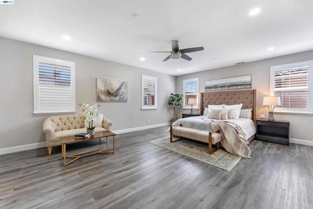 Image 28 of property listing at 37160 Aleppo Dr, Newark, CA 94560