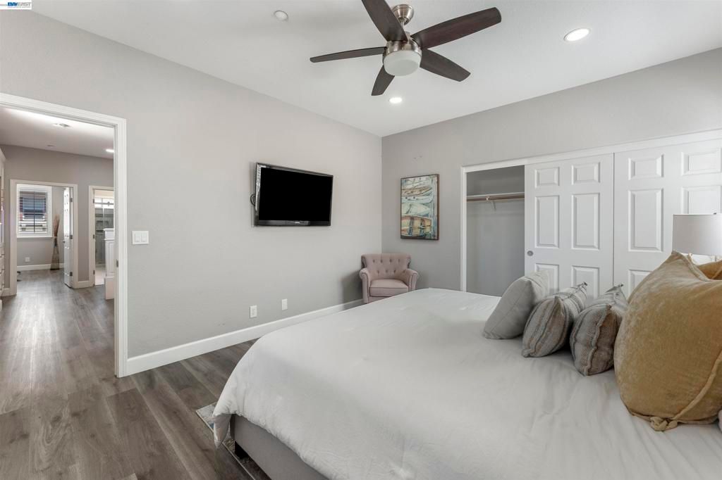 Image 30 of property listing at 37160 Aleppo Dr, Newark, CA 94560
