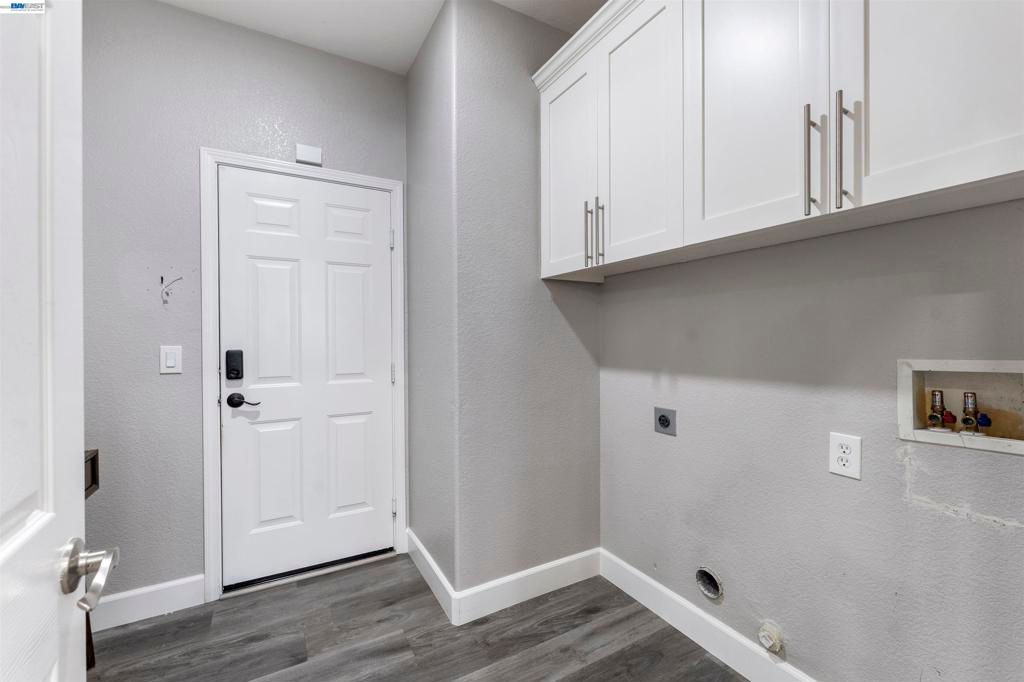Image 48 of property listing at 37160 Aleppo Dr, Newark, CA 94560