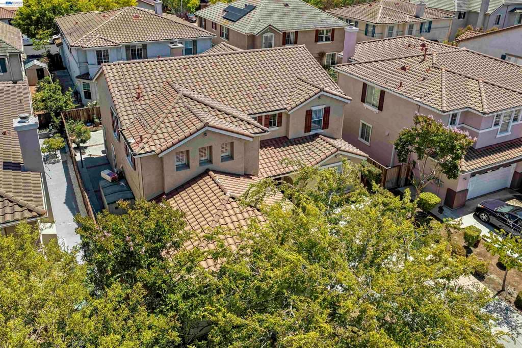 Image 73 of property listing at 37160 Aleppo Dr, Newark, CA 94560