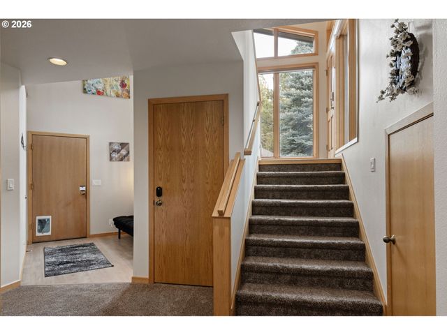 17926 PLAYOFF Ln, Sunriver, OR 97707
