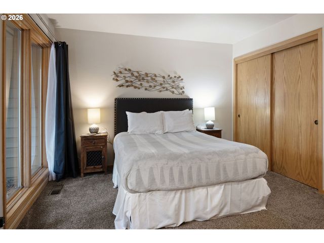 17926 PLAYOFF Ln, Sunriver, OR 97707