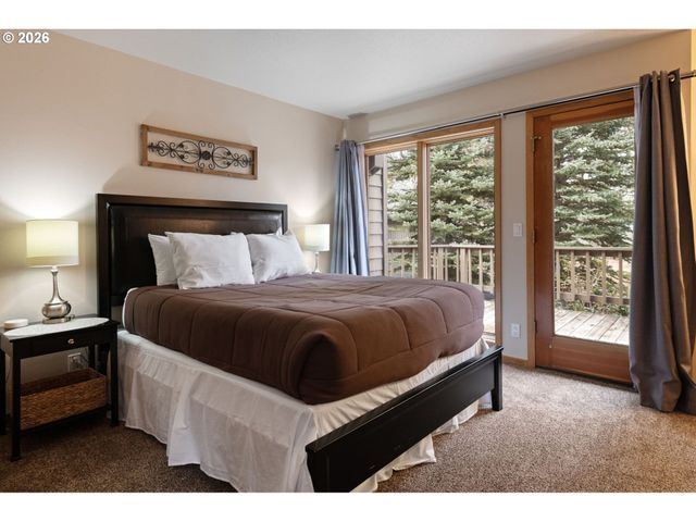 17926 PLAYOFF Ln, Sunriver, OR 97707