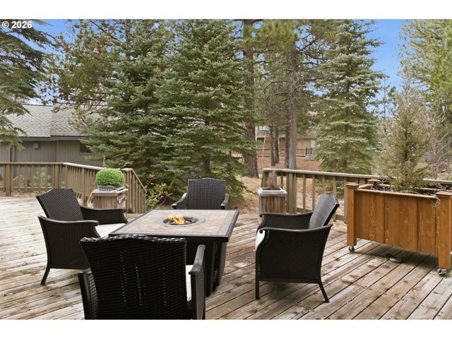 17926 PLAYOFF Ln, Sunriver, OR 97707