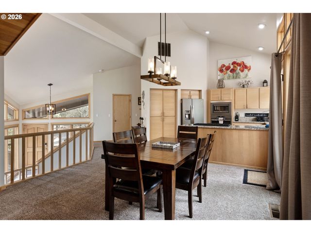 17926 PLAYOFF Ln, Sunriver, OR 97707