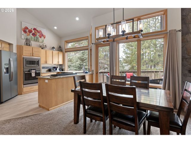17926 PLAYOFF Ln, Sunriver, OR 97707