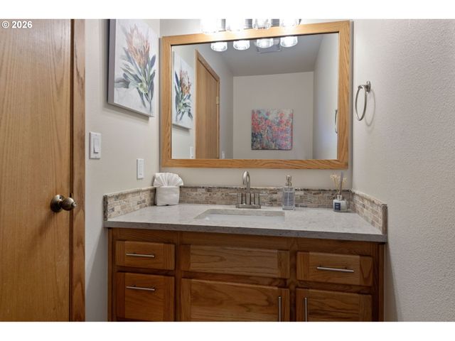 17926 PLAYOFF Ln, Sunriver, OR 97707
