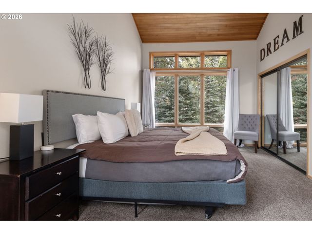 17926 PLAYOFF Ln, Sunriver, OR 97707