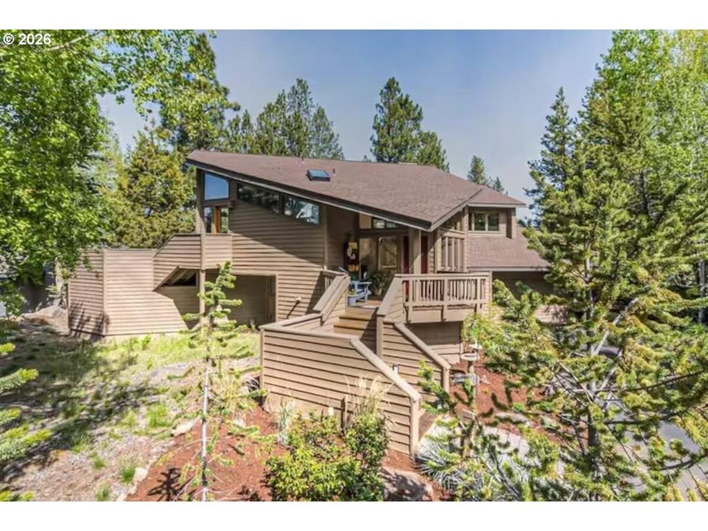 17926 PLAYOFF Ln, Sunriver, OR 97707