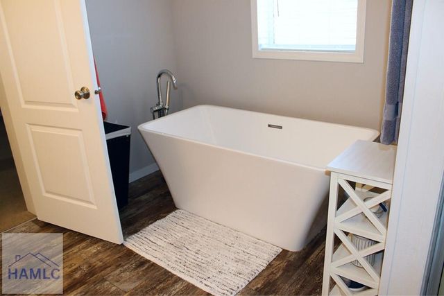 876 Hires Road, Jesup, GA 31545