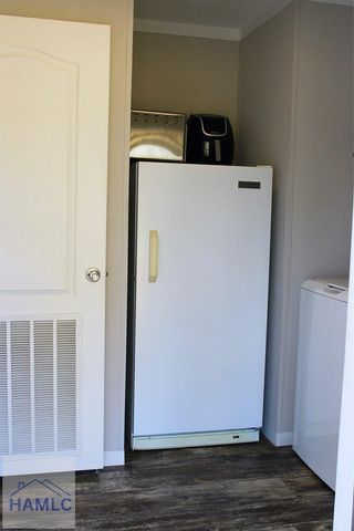 876 Hires Road, Jesup, GA 31545