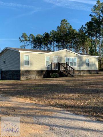 876 Hires Road, Jesup, GA 31545