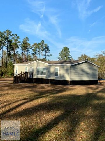 876 Hires Road, Jesup, GA 31545