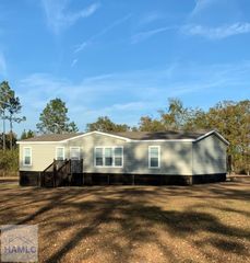 876 Hires Road, Jesup, GA 31545