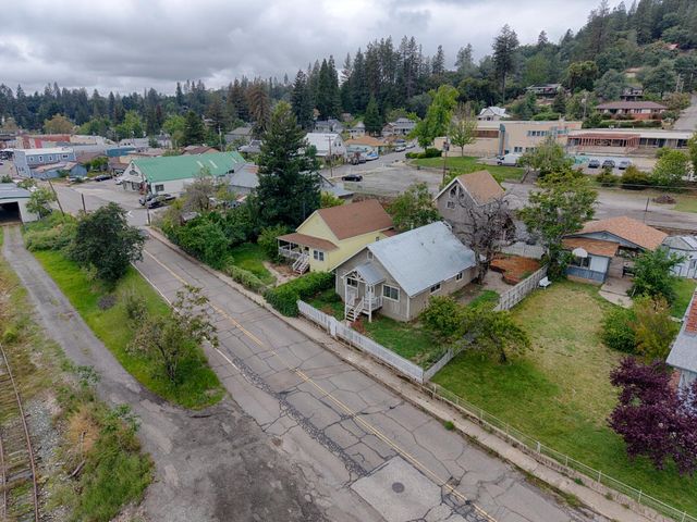 214 N Main St, Colfax, CA 95713