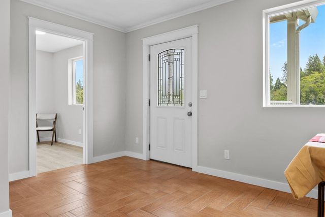 214 N Main St, Colfax, CA 95713