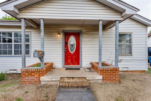 605 Lions Park Place, Oklahoma City, OK 73110