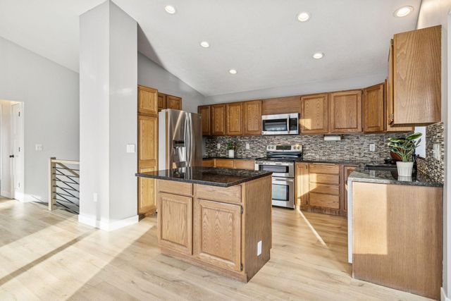 9524 208th Street W, Lakeville, MN 55044