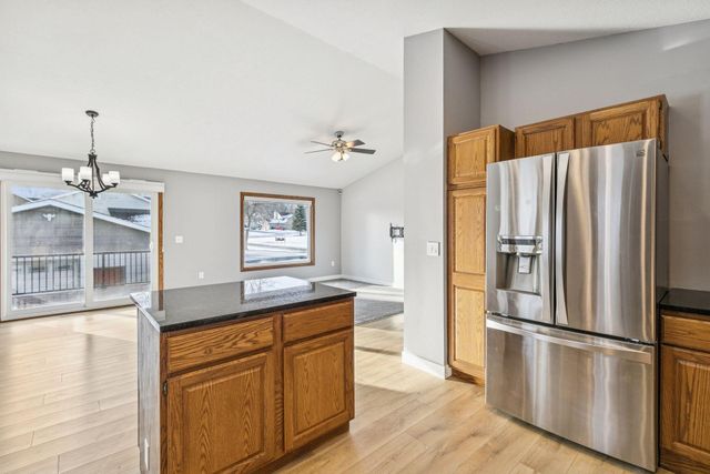 9524 208th Street W, Lakeville, MN 55044