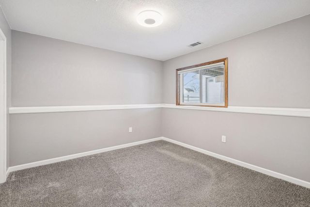 9524 208th Street W, Lakeville, MN 55044