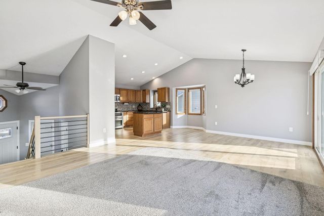 9524 208th Street W, Lakeville, MN 55044