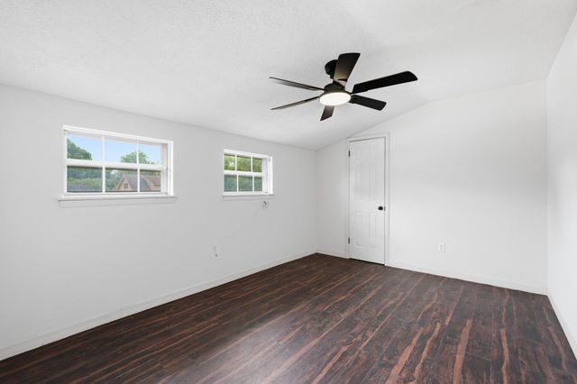 2216 Peach Lane, Pasadena, TX 77502