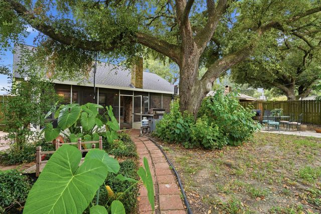 2216 Peach Lane, Pasadena, TX 77502