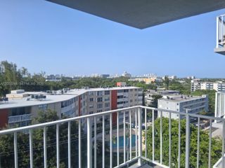 1470 NE 125th Ter 812, North Miami, FL 33161